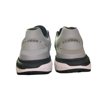 Branded Original Used Pre-Loved Sneakers in Pakistan