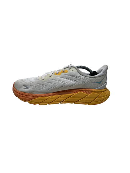 Hoka One One Arahi 6